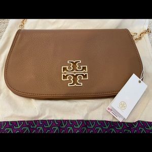 NWT Tory Burch Britten Cluch